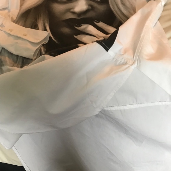 Zara white cotton top with Face Photo - Picture 4 of 7